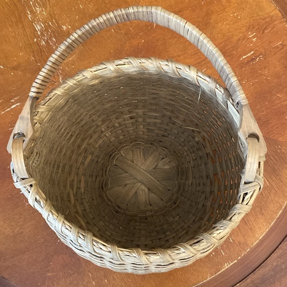 Vintage Handcrafted Woven Basket Set - Brown and Tan - Picture 8 of 8